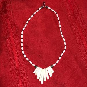 Vintage white shiny silver bead Summer necklace